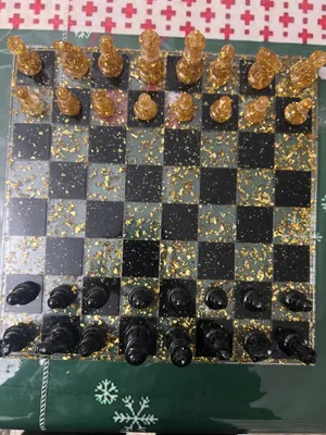 Шахматы из смолы 1