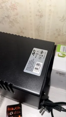 UPS AVT-1200 AVR (EA2120), 1200VA / 720W.
