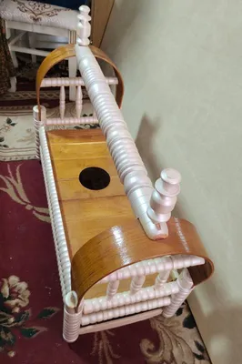 Колыбель из орехового дерева 1