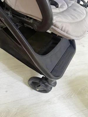 Yosh farqi kichik bolalar uchun kolyaska 2