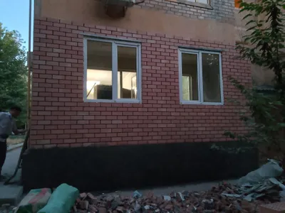 Кладём кирпич на балконе 1