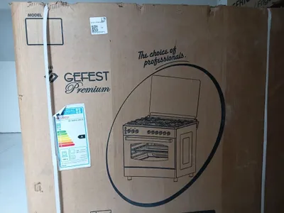 Продаются газовая плита Gefest и вытяжка. 1