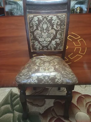 Стол и стулья 1