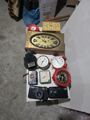 Soatlar va fotoapparatlar, lot