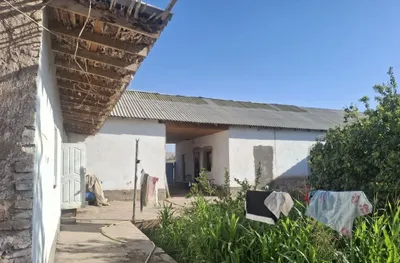 Uy yaxshi joyda joylashgan tuman bolsaxam markaz maktab boxchalar yoni 1