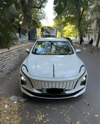 Hongqi EQM5, 500 km. 2024/25 yil. Toza. 1