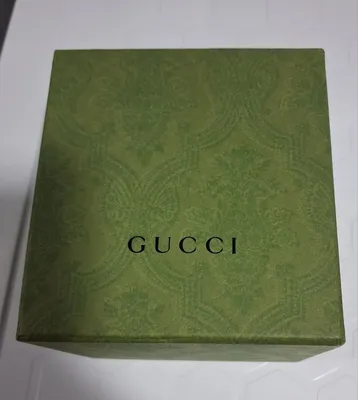 Часы Gucci с прыгающим часом 1
