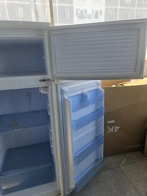 Продам б/у холодильник 1