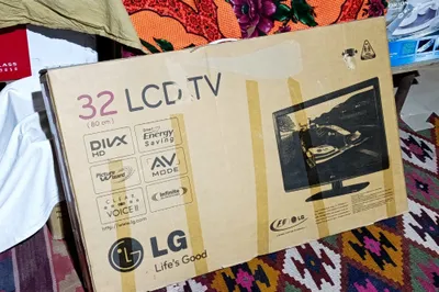 Sotiladi: original LG televizor 550.000sum kelshamiz 1