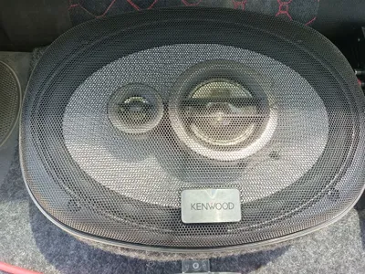 Колонка Kenwood с усилителем 1