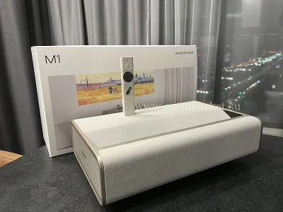 Проектор Xgimi M1 Lazer короткофокусный 1