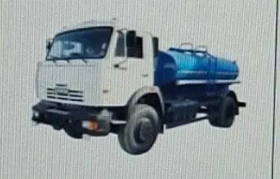 Texnik suv uchun 8 m³ sig‘imli KAMAZ 4×2 shassisidagi avtosisterna-suv tashuvchi