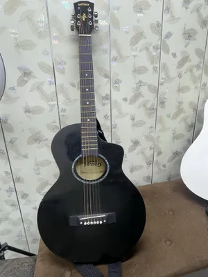 Akkustik gitara sotiladi holati yaxshi 1