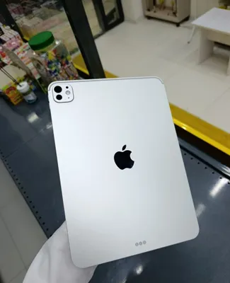 iPad Pro 11-inch M5 1