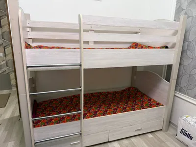 Детский двух этажный кровать