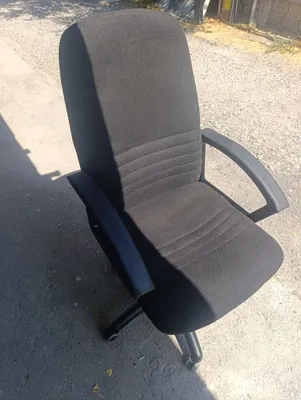 A’lo holatdagi ofis kreslosi, balandligi sozlanadi 1