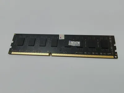 4GB RAM DDR3 uchun. 1