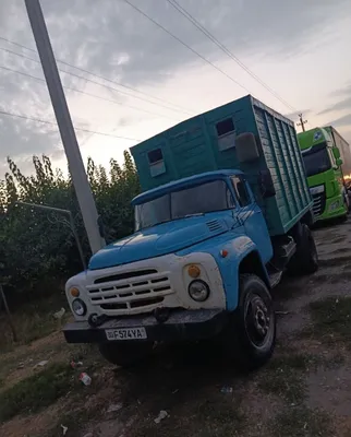 Zil 130 naxadu yurib turgan moshina 1