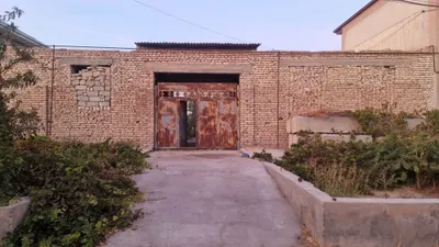 Ховли сотилади . 1