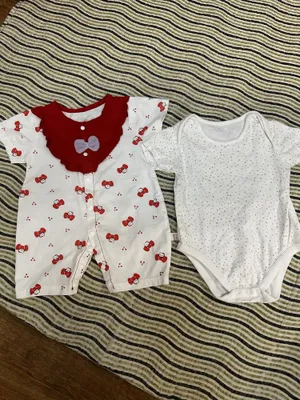 Qizaloq uchun kiyimlar: bodi, slip, yubka, 6–9, 9–12 oylik. H&M, Reebok, Mothercare 1