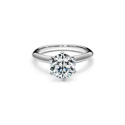 0,30 ct olmosli Tiffany & Co uzugi