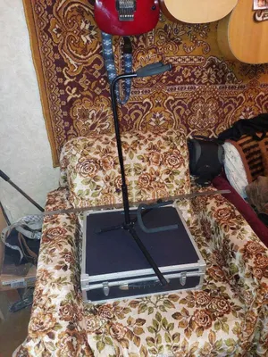 Grif ushlagichli gitara stoykasini sotaman 1
