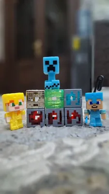 Редкие фигурки Minecraft kinder 1