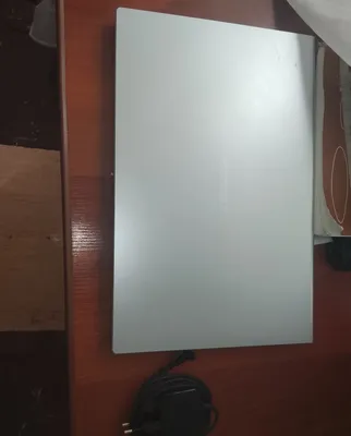 ASUS o‘n birinchi Windows 1