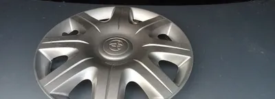 Колпаки на toyota camry. 1