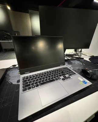 Lenovo LOQ 15IAX9 | i5-12450HX | RTX 3050 6GB | 24GB RAM | 512GB SSD 1