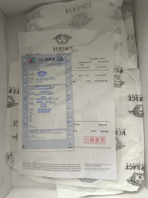 Nomi VERSACE 1 marta kiyilgan yengi holati ideal 1