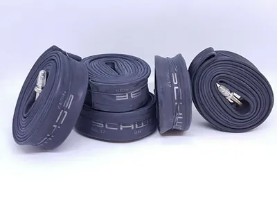 SCHWALBE LIGHT 700x28/32 va 700x28/47 kameralar 1
