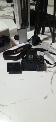 Продаётся новый фотоаппарат Canon D600 1