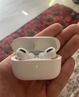 Iphone, AirPods 1