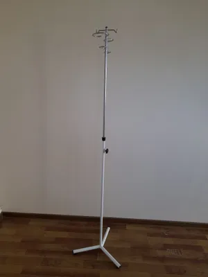 Tomchilatkich uchun tibbiy shtativ 1