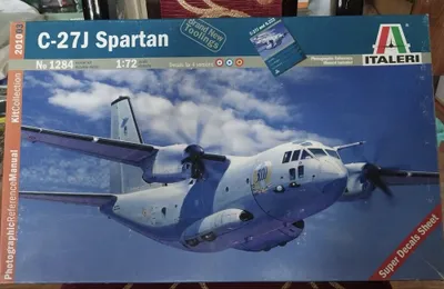 Сборная модель самолета С 27J Спартан . Фирма Италери. Масштаб 1 к 72