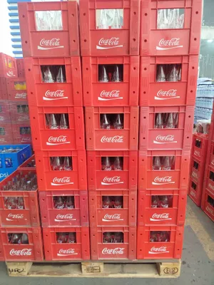 Coca cola tara sotiladi SROCHNI 600 ta yashik bor. 1