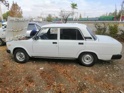 Ваз 2107 сотилади. 1