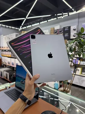 iPad Pro 12.9 M2 1