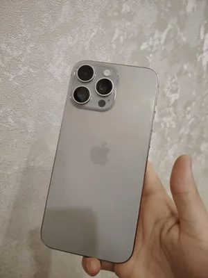 Android iPhone 16 Pro Max 1
