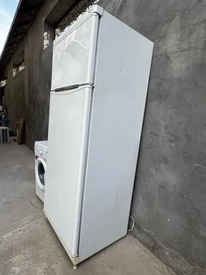 Холодильник Indesit, 2-камерный, б/у 1
