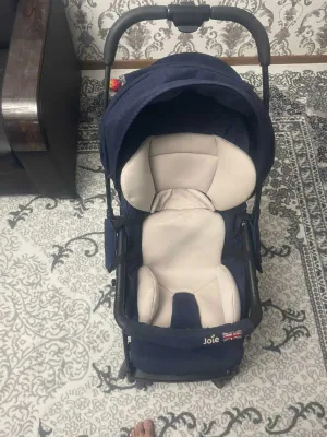 A’lo holatdagi Joie Signature bolalar aravachasi 1