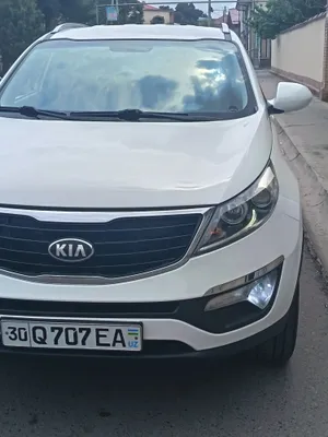 Mashina juda yaxshi holatda, ayrim joylarida bo‘yoq bor 1