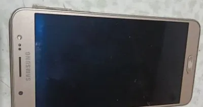 Samsung galaxy J7 (2016) 1