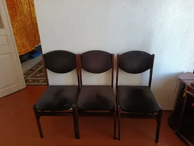 1 ta stol, 6 ta stuli bilan, 1