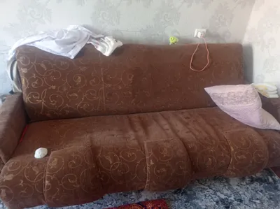 Продаётся диван, 200 тысяч 1