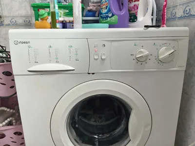 Стиральная машина-автомат Indesit на запчасти 1