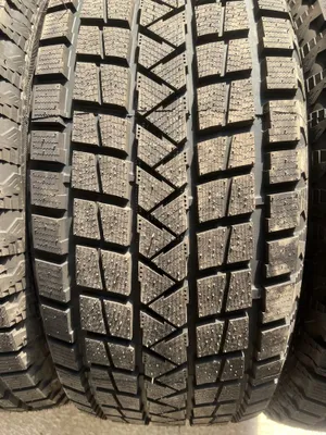 Зимные шины, 265/45R21 1
