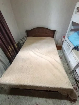 Bir yarim kishilik karavot sotiladi 1