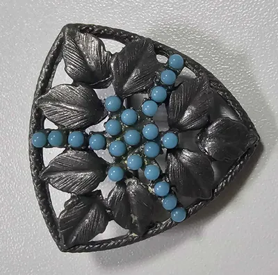 Vintage brosh "Golubika" 1